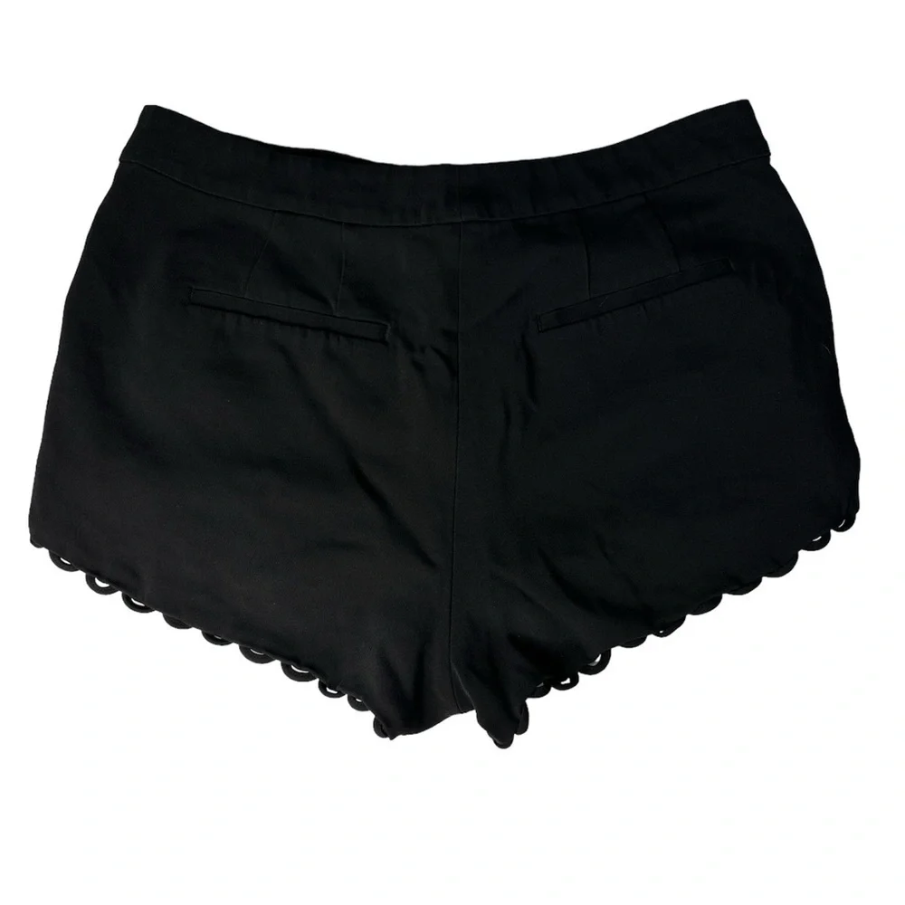 ALC Women’s Lucas Scalloped Crepe Short Black Size 6